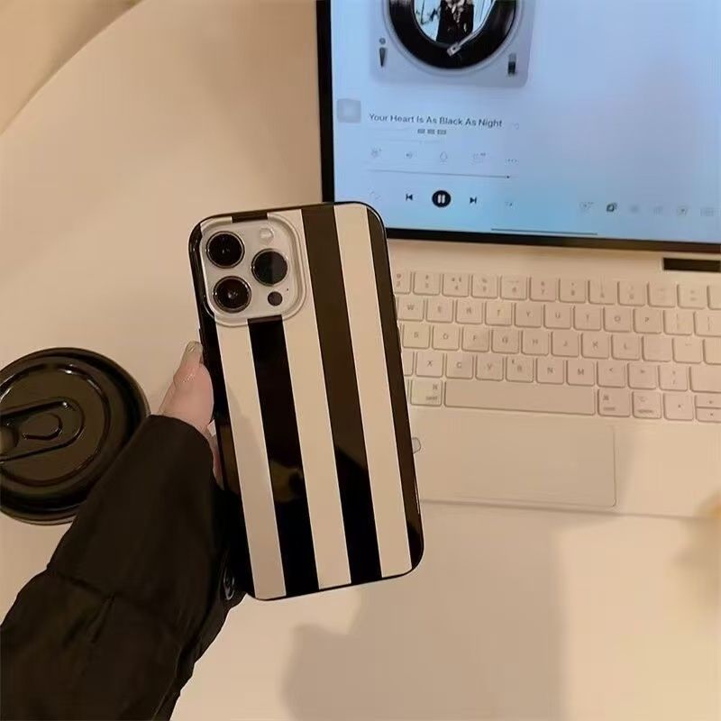 غطاء هاتف بتصميم فني مميز وخطو - مراجعة Phone Cases Drawing وسعره