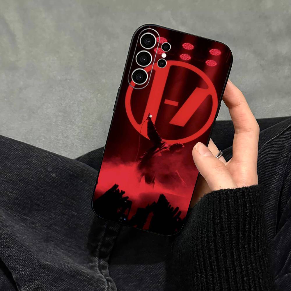 غطاء هاتف بتصميم فرقة T-Twenty - مراجعة Phone Cases Aviation وسعره