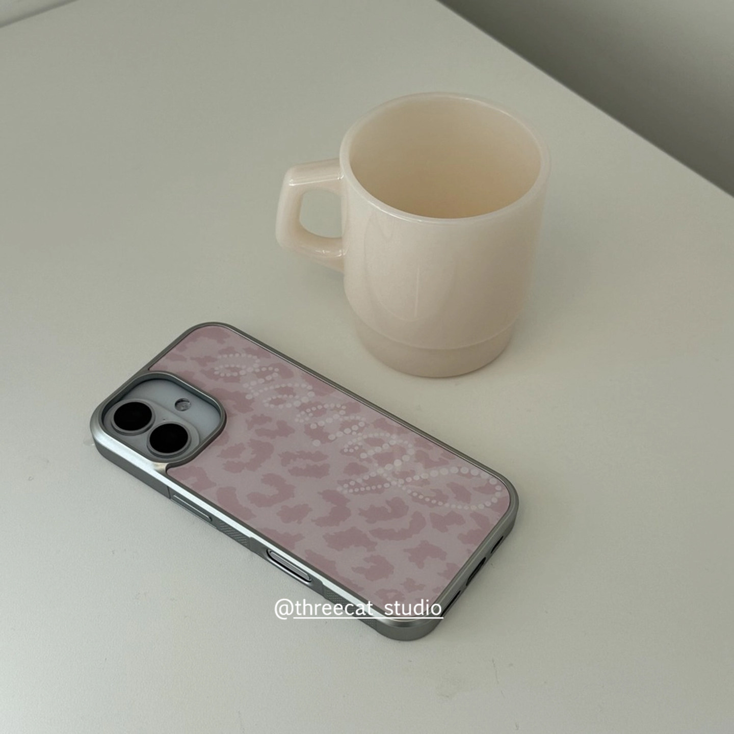 غطاء هاتف بتصميم Y2K ريترو أني - مراجعة Phone Cases Y2K وسعره