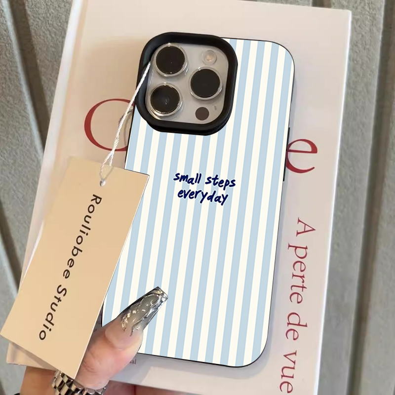 غطاء حماية أزرق بخطوط بيضاء له - مراجعة Phone Cases Blue وسعره