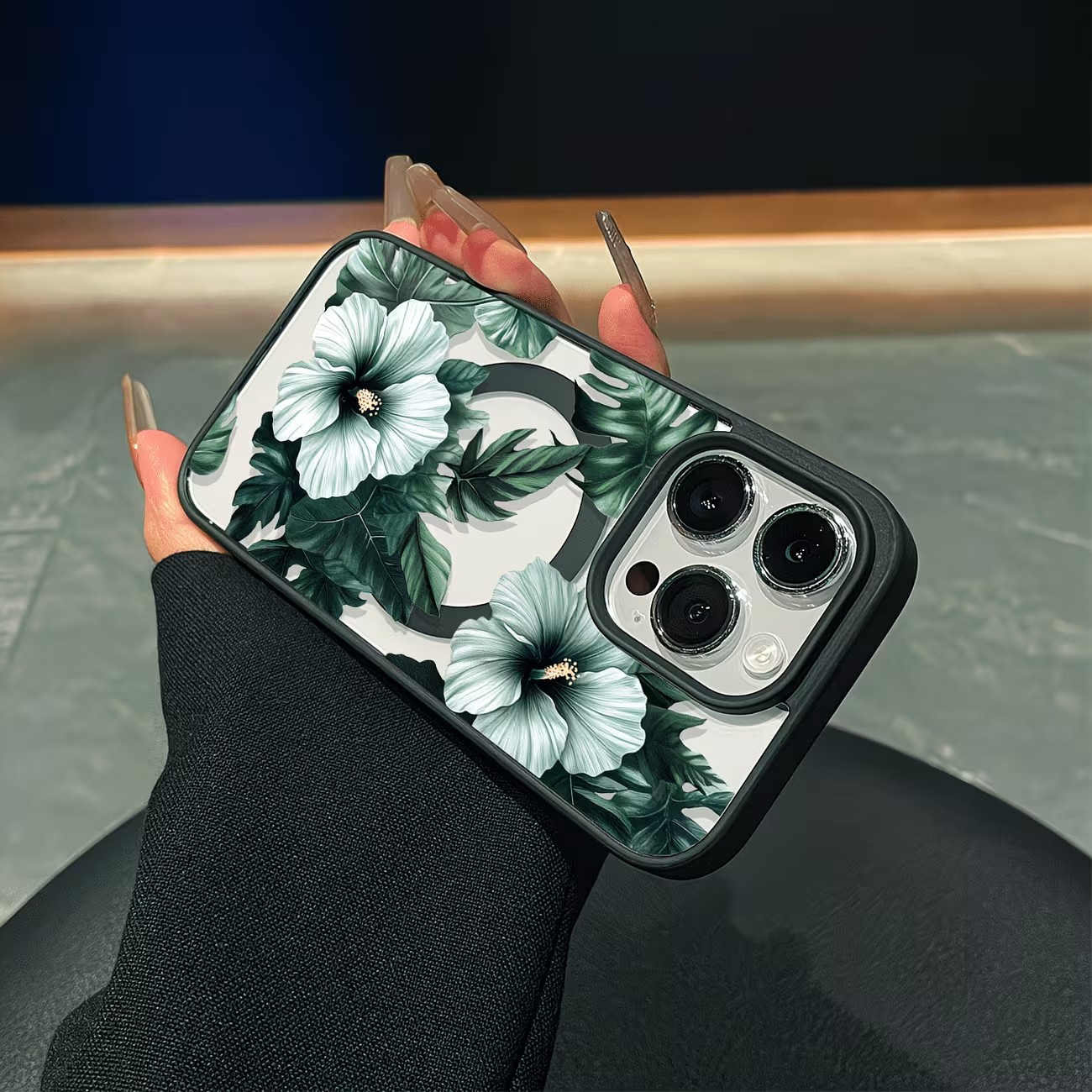 غطاء هاتف شفاف بتصميم زهور خضر - مراجعة Phone Cases With Magsafe وسعره